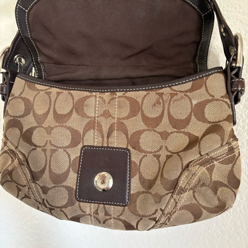 Y2K Coach Soho Signature Flap Buckle Small Canvas Shoulder Bag in Brown 060 6171 - Picture 9 of 11